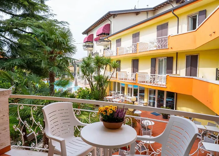 Al Pescador Hotel