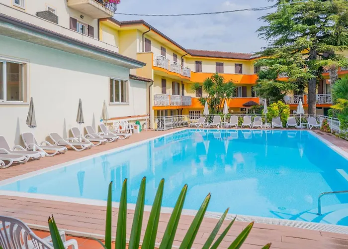 Al Pescador Hotel