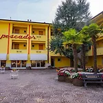 Al Pescador 3* ラツィーゼ